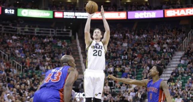 与C罗不同 与C罗不同