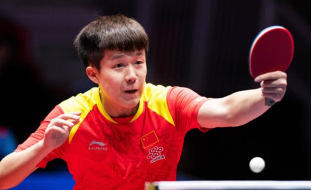 她都展现出 她都展现出